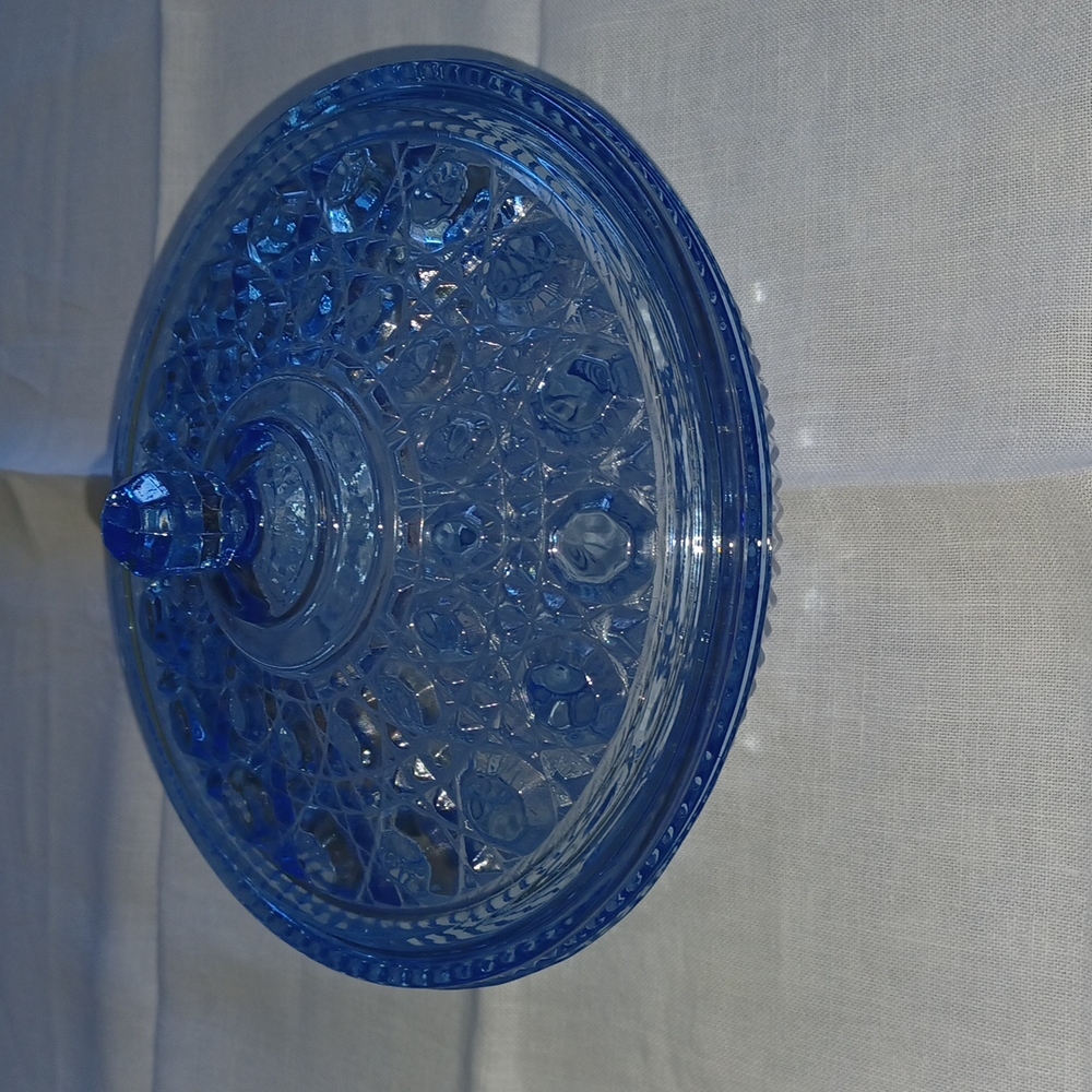 Vintage Federal Glass Windsor Button & Cane candy dish with lid - Picture 5 of 6